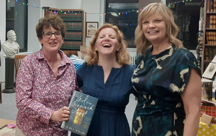 Author Lauren Willig attends LLAGNY Book Club!